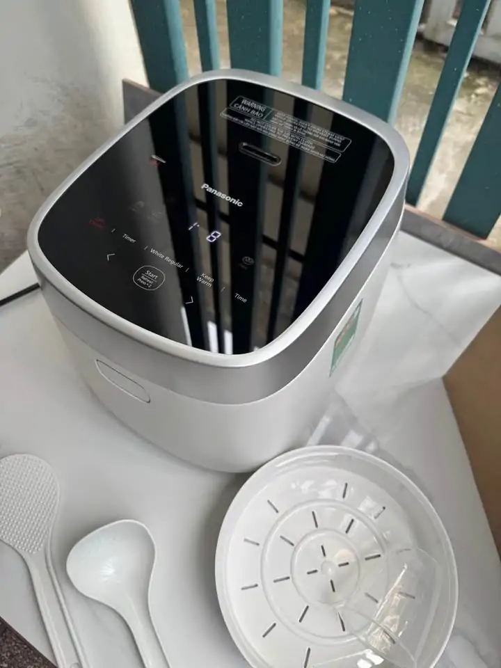 nồi cơm điện lòng inox panasonic cao tần