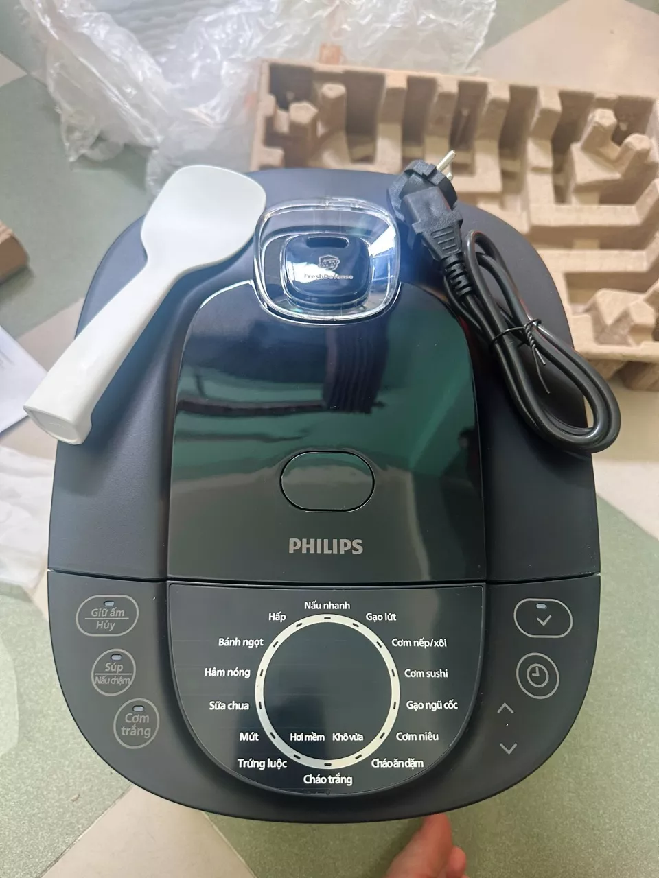 Nồi cơm điện Philips HD4814/31 Nồi cơm điện Philips HD4814/31